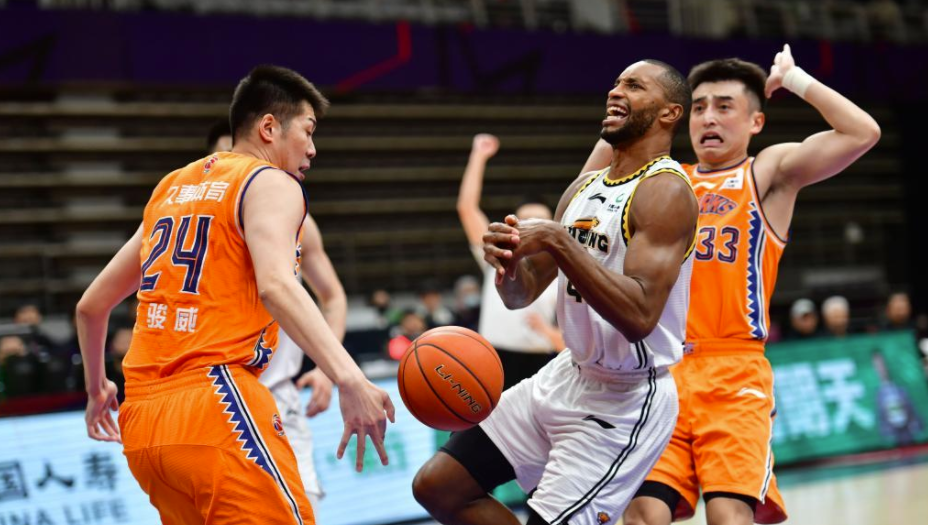 CBA大戰 遼寧男籃憾負上海