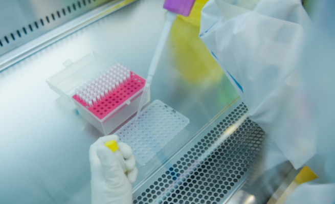 確診和無癥狀感染有啥區別？