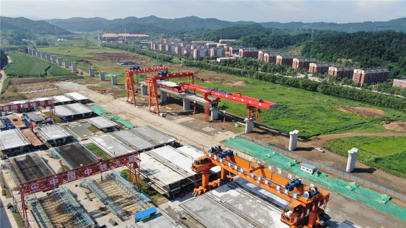 新華全媒+｜沈白高鐵全線箱梁架設正式啟動